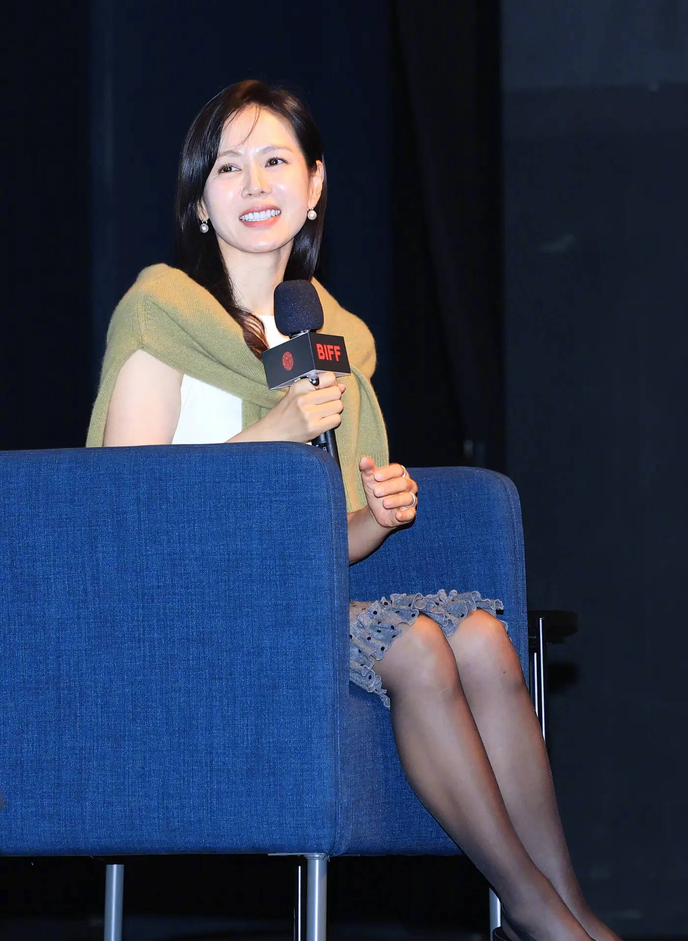 皇冠信用网出租_孙艺珍结婚生子后担心不能再演爱情片皇冠信用网出租！称与老公玄彬平时不怎么聊工作