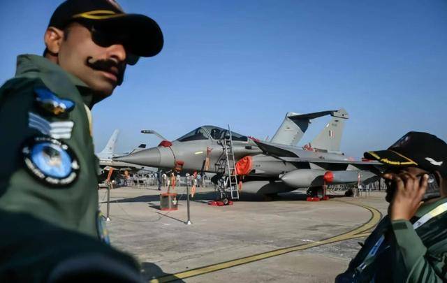 如何申请皇冠信用网_攻击-11进驻西部边境如何申请皇冠信用网，要不是卫星图曝光，印度永远不知道早已被盯上