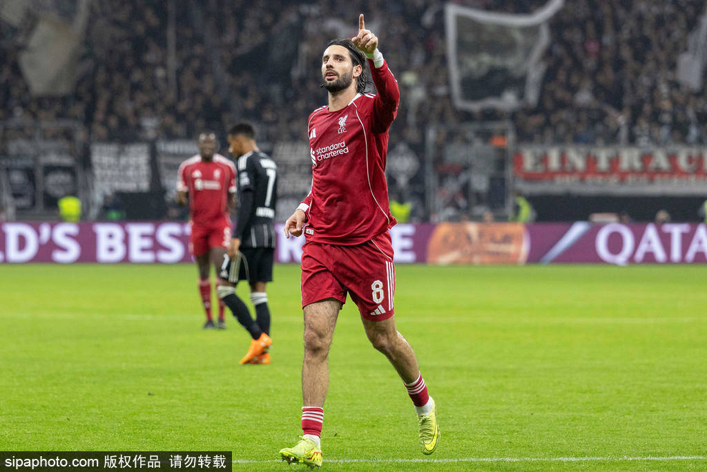 皇冠代理如何申请_欧冠-埃基蒂克反戈维尔茨两助攻 利物浦5-1法兰克福止4连败