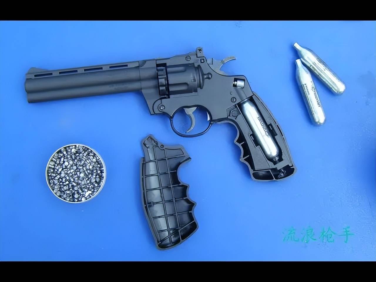 皇冠信用网代理_头部中弹！近日安徽18岁男孩深夜遭遇枪击皇冠信用网代理，枪是从哪来的？