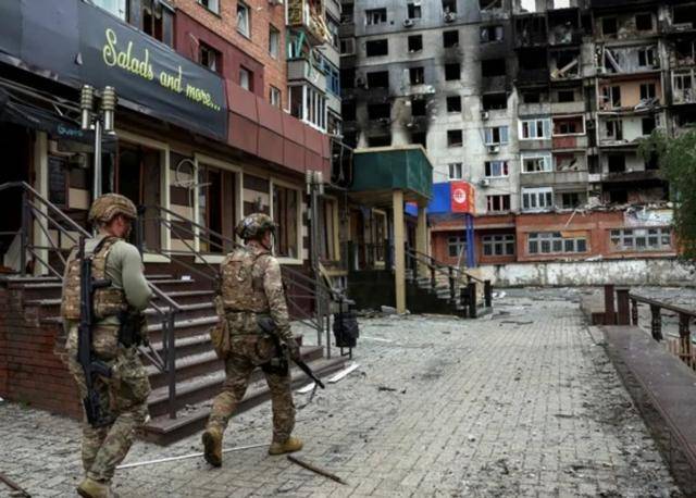 皇冠信用网出租足球_红军城陷落在即皇冠信用网出租足球，德媒紧急提醒乌克兰：再不撤就要人地尽失