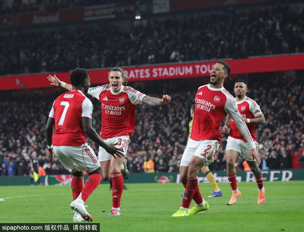 皇冠信用网代理电话_观战台：曼联恶战纽卡+切尔西火拼维拉 曼城冲八连胜